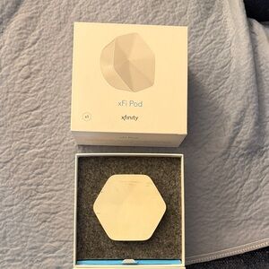 Xfinity xFi Pod - White